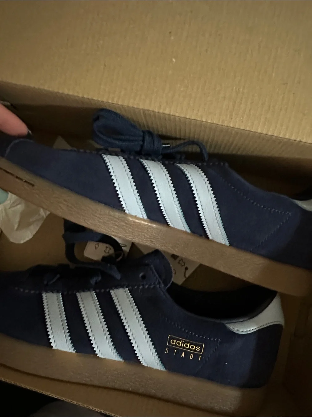 adidas Stadt Navy Suede Sneakers with light blue Stripes 8 Men 10.5 women